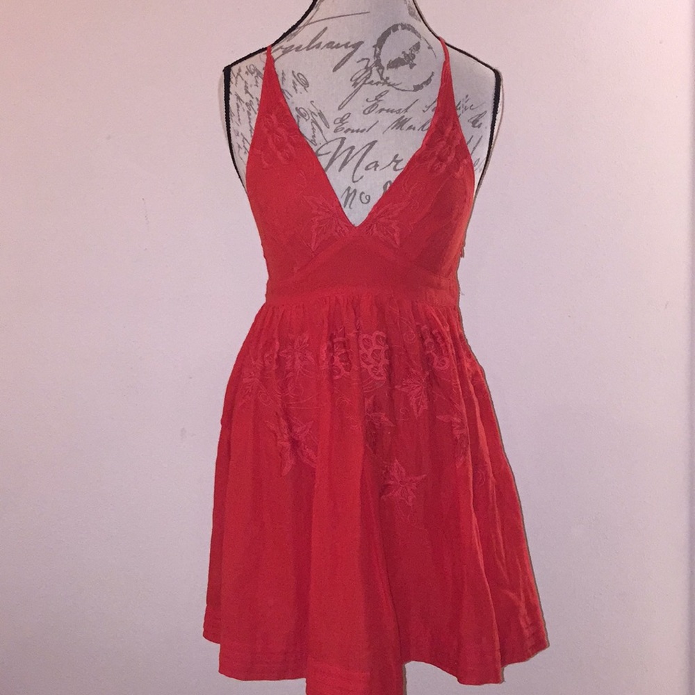 💃🏼Floral embroidered fit n flare dress